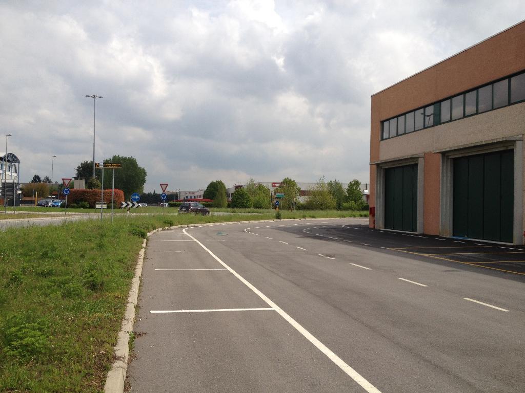 Vendita Capannone Commerciale/Industriale Gessate zona industriale 201551