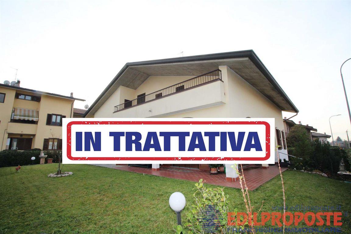 Vendita Villa unifamiliare Casa/Villa Lazzate via s. pellico  463969
