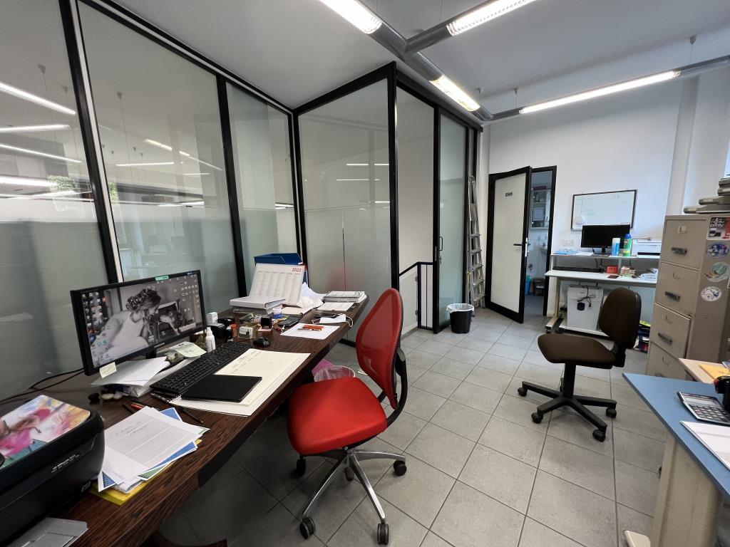 Vendita Ufficio diviso in ambienti/locali Ufficio Monza via volta 13 416685