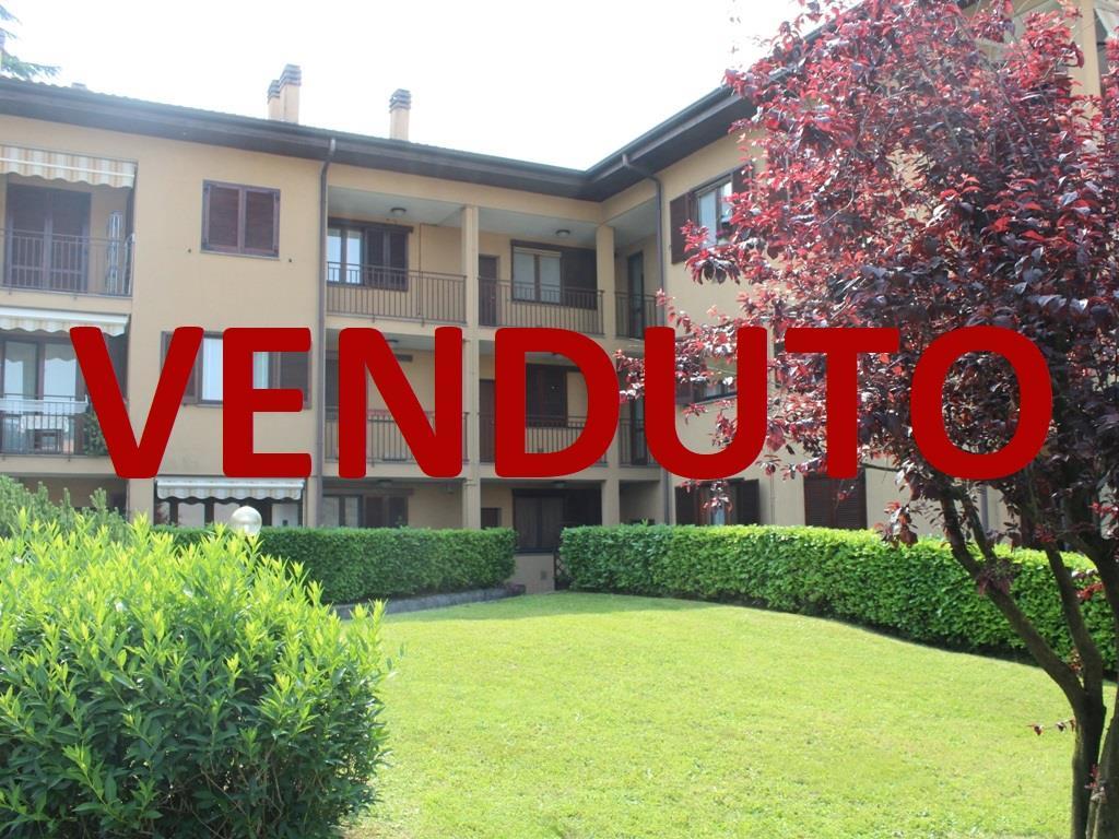 Vendita Bilocale Appartamento Monticello Brianza Via Battisti 6 469991