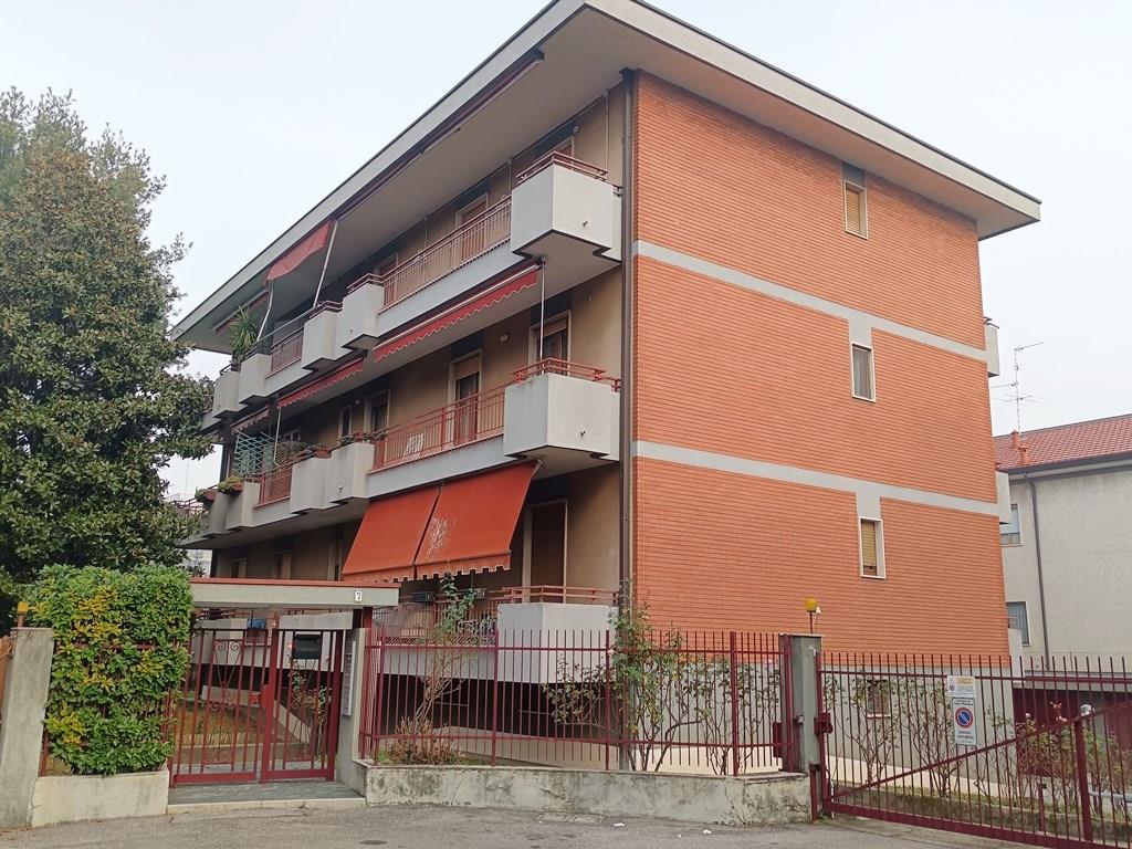 Vendita Quadrilocale Appartamento Nova Milanese   465640