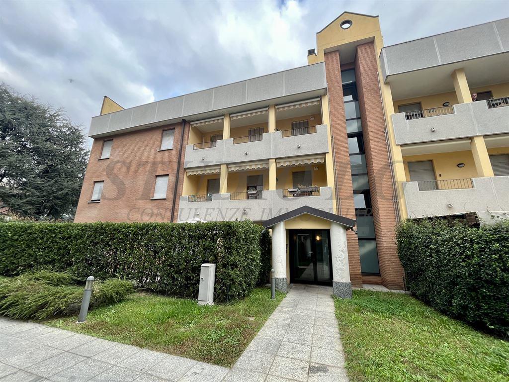 Vendita Trilocale Appartamento Cesano Maderno Via Settembrini 452008