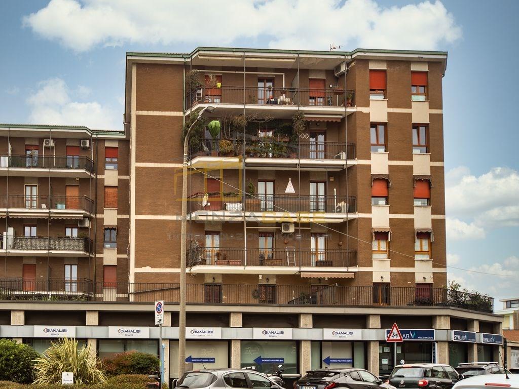Vendita Trilocale Appartamento Monza via Cavallotti 136 466016