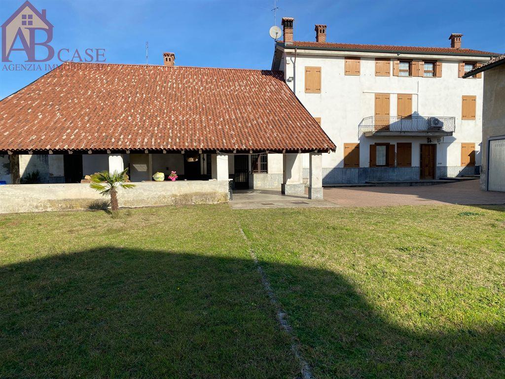 Villa unifamiliare in vendita in via mazzini 8, Gambolò