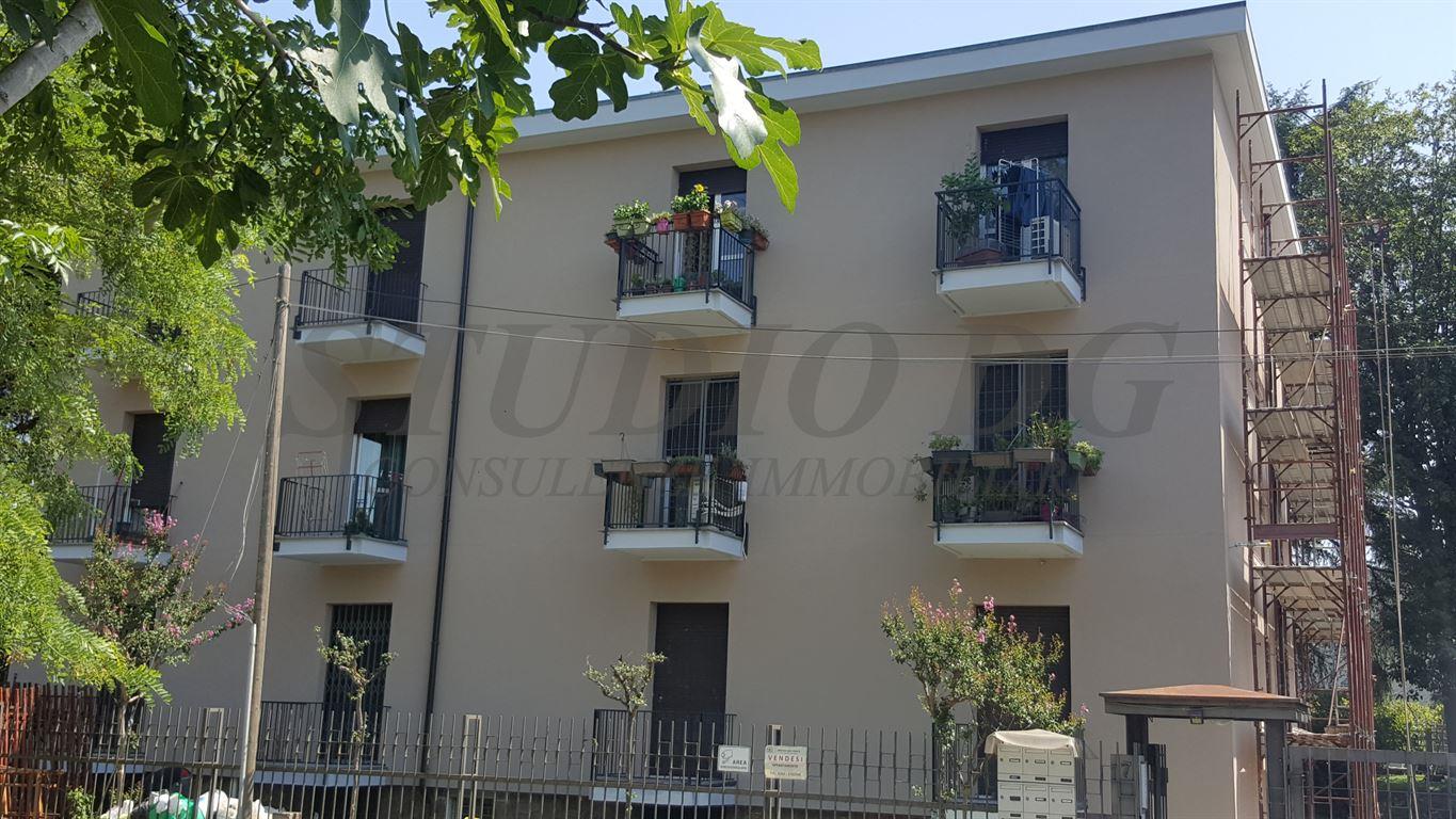 Vendita Trilocale Appartamento Cesano Maderno Via Alpe Di Susi 420734