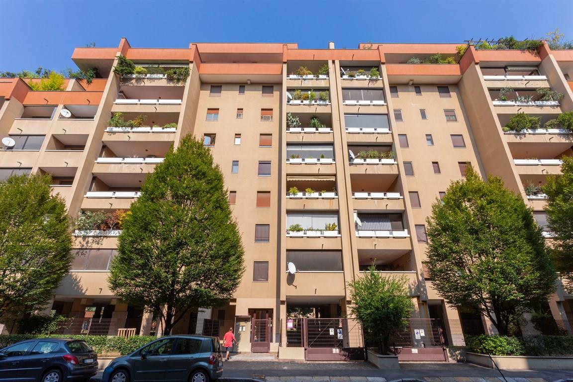 Vendita Quadrilocale Appartamento Milano Via Fraschini 7 484723