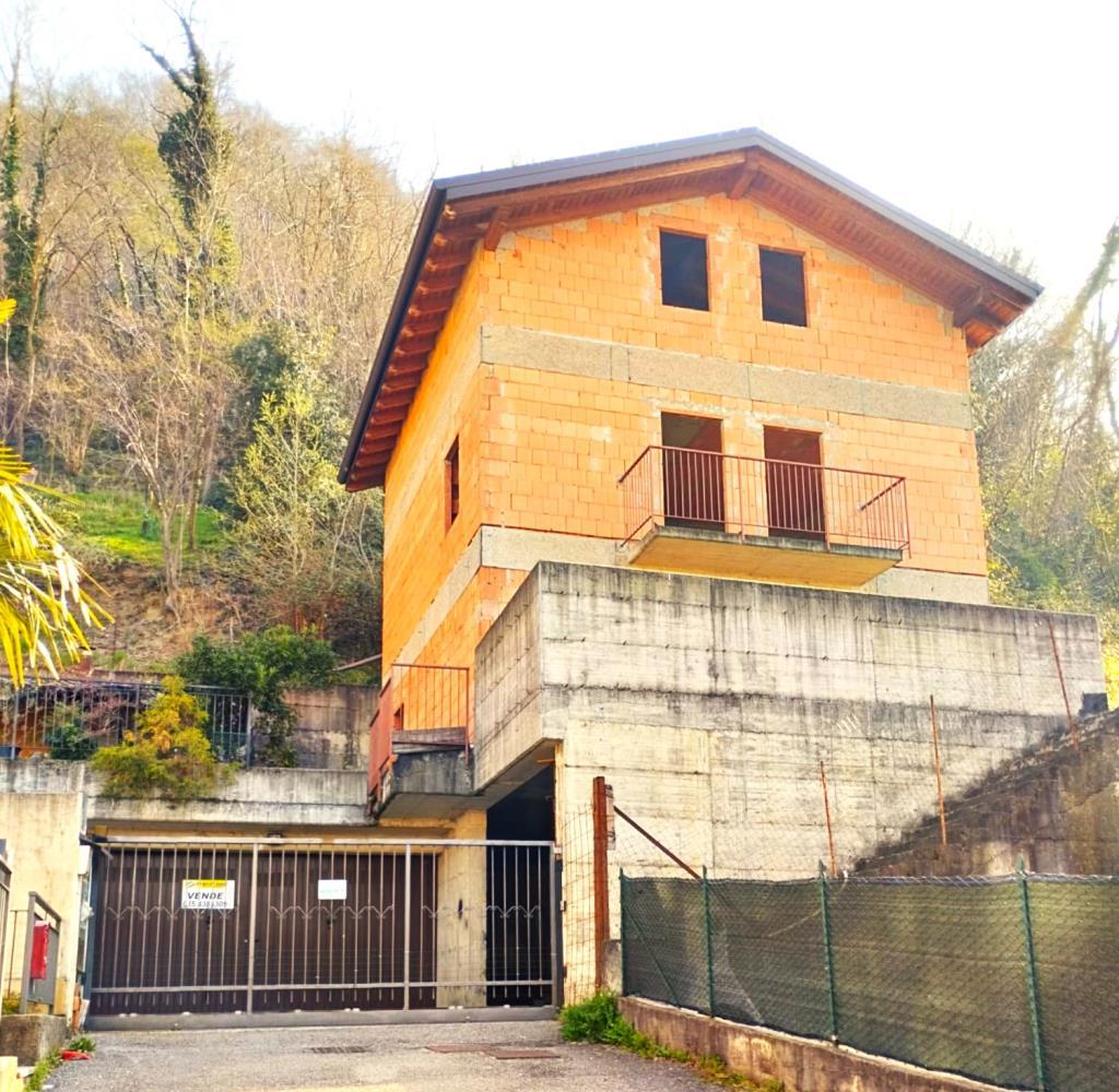 Vendita Villa unifamiliare Casa/Villa Calolziocorte via favirano 439417