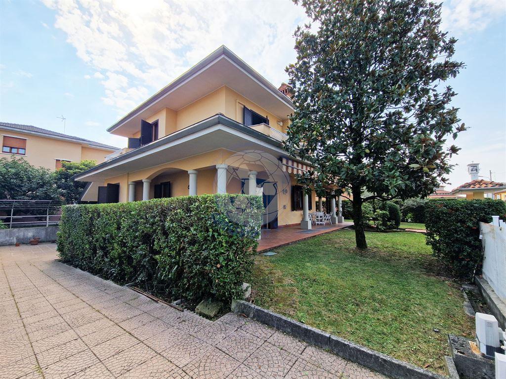 Vendita Villa unifamiliare Casa/Villa Arcore Via Sant'Agnese 14 484250