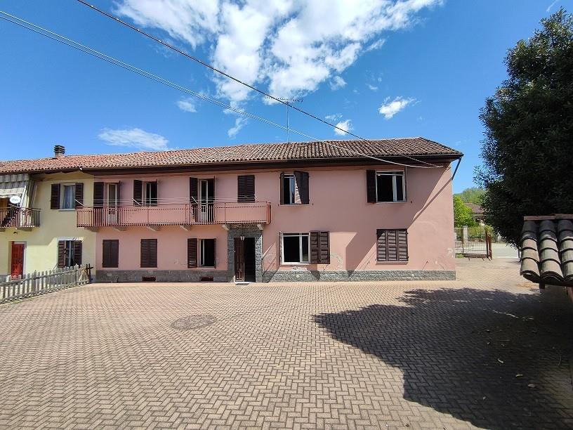 Villetta Bifamiliare in vendita in frazione valle tanaro 198, Asti
