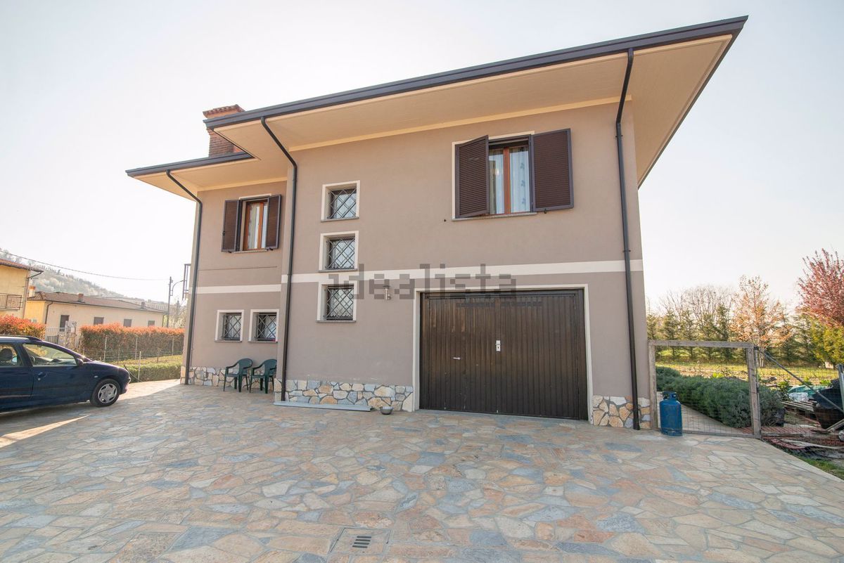 Villa unifamiliare in vendita in Valle Badia, 3, Stradella