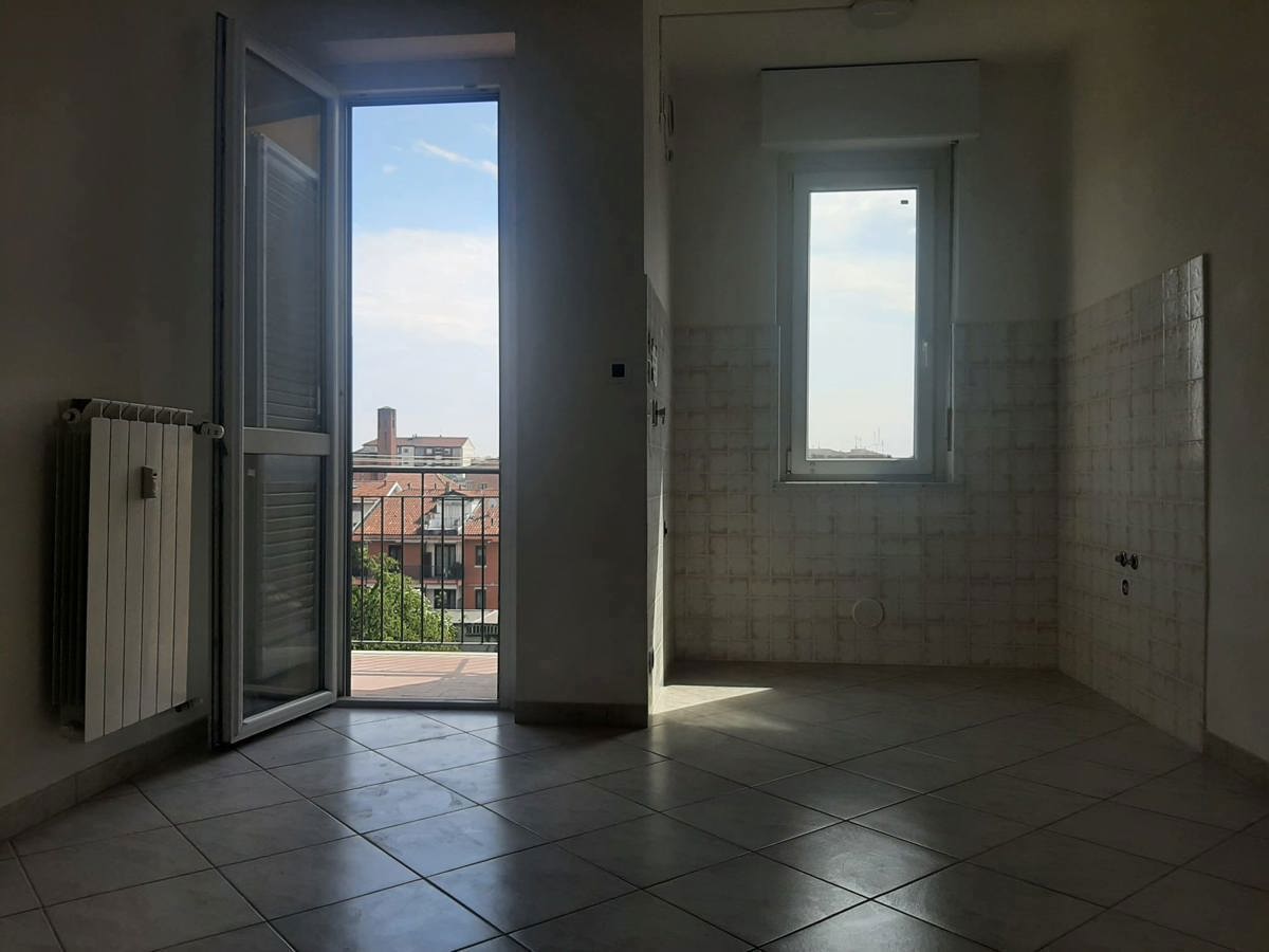 Affitto Bilocale Appartamento Nichelino Via Cuneo, 10 361244